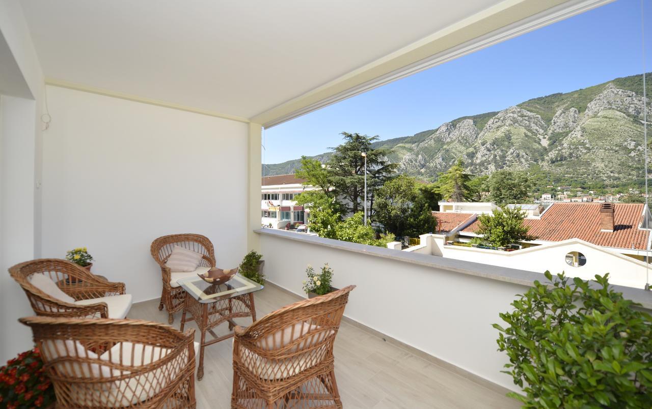P&I Apartments Jadranska 74,Dobrota Kotor Dış mekan fotoğraf