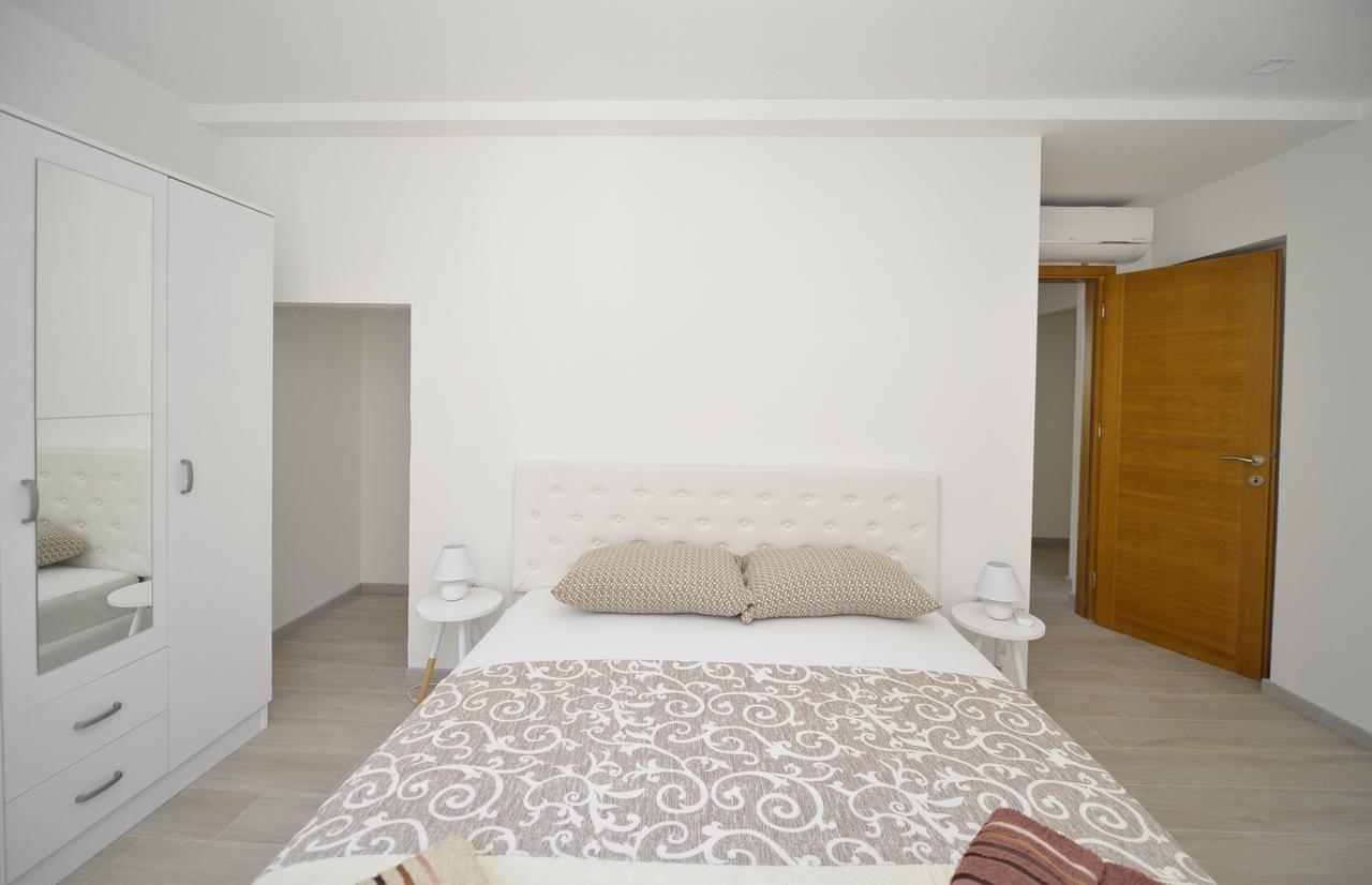 P&I Apartments Jadranska 74,Dobrota Kotor Dış mekan fotoğraf