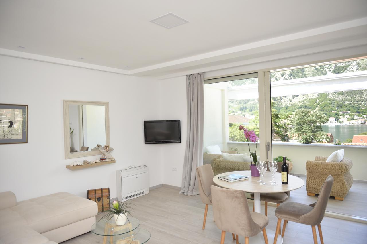 P&I Apartments Jadranska 74,Dobrota Kotor Dış mekan fotoğraf