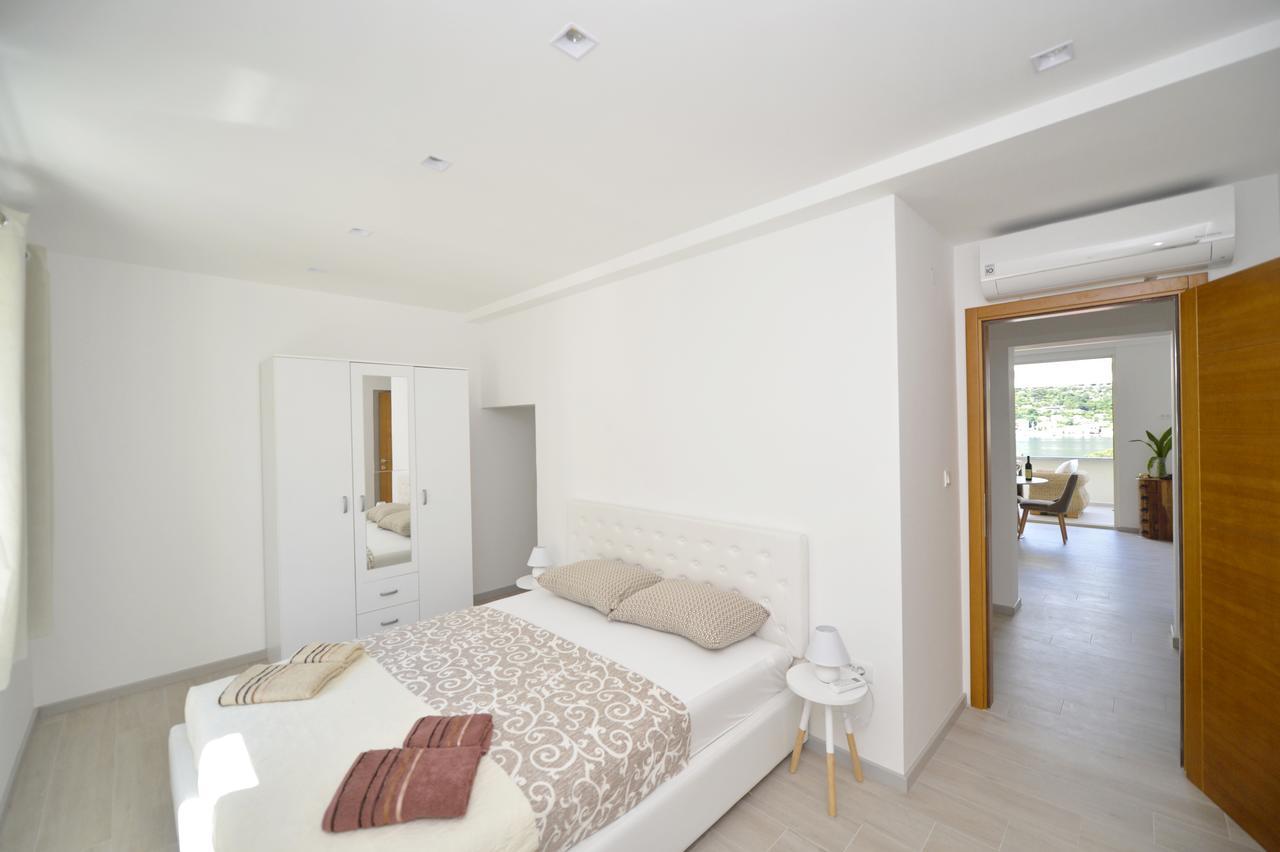 P&I Apartments Jadranska 74,Dobrota Kotor Dış mekan fotoğraf